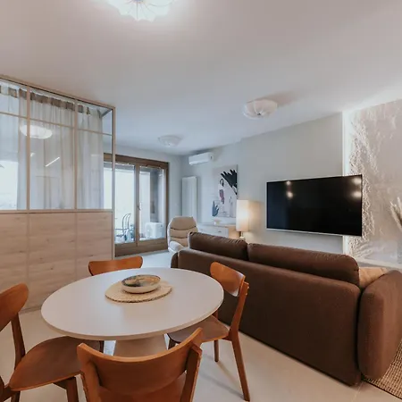 Apartment Kami Parking Free Wroclaw